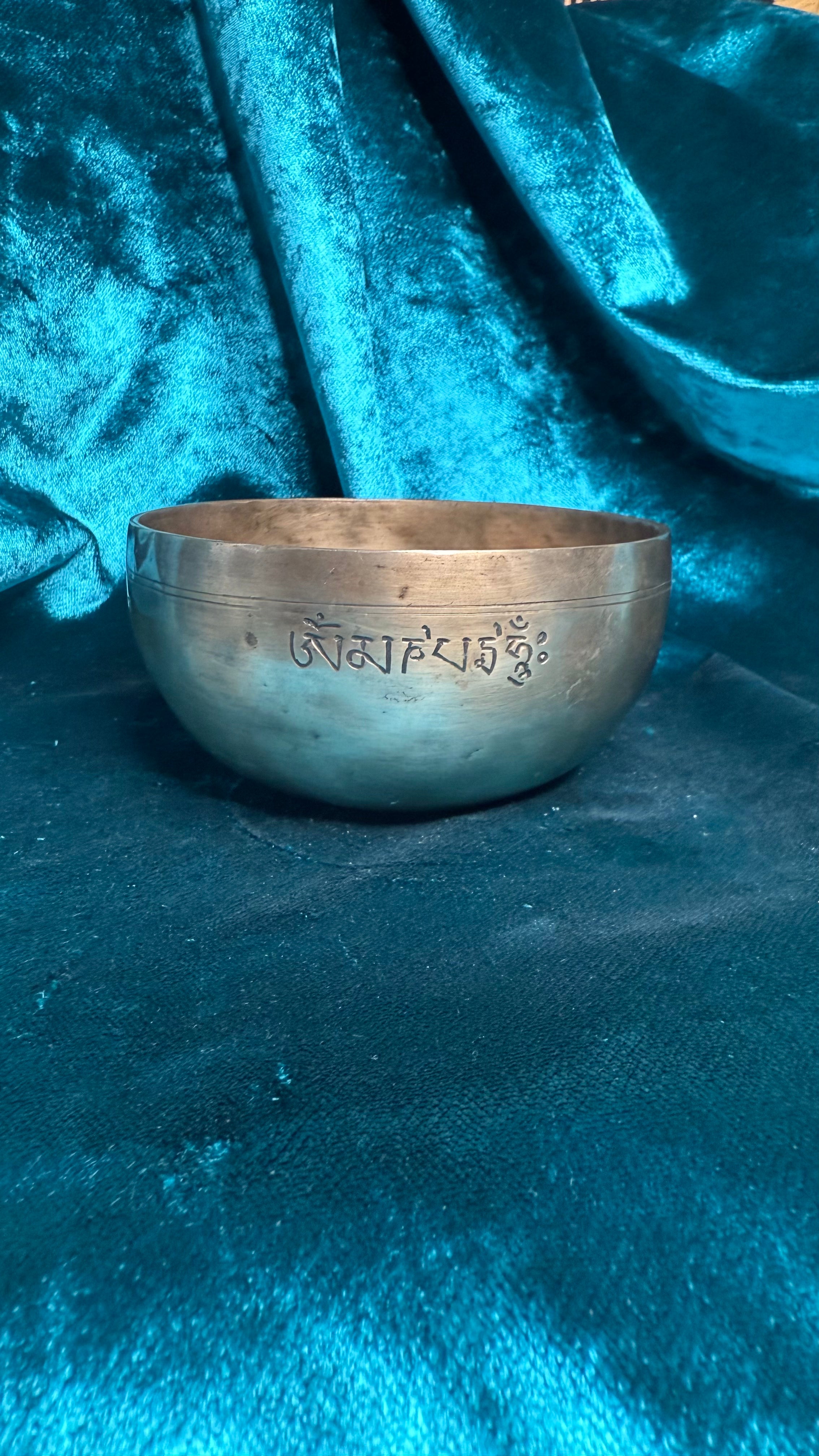 Тибетская чаша №260