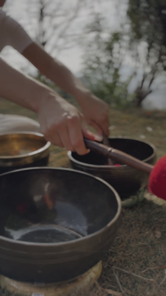Bowl set for spiritual energy opening and extrasensory abilities expansion