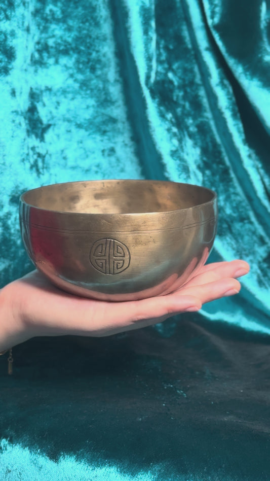 Tibetan bowl No. 260
